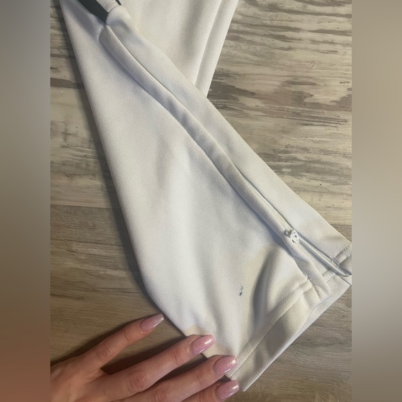 Adidas boys White track suit - Picture 13 of 14